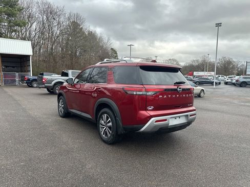 Used 2023 Nissan Pathfinder SL image 5