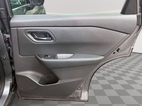 Used 2026 Nissan Rogue S AWD/4WD image 24