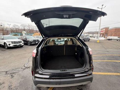 Certified 2022 Ford Edge SEL w/ Convenience Package image 10