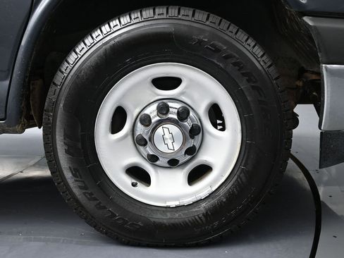 Used 2017 Chevrolet Express 3500 LT w/ LT Preferred Equipment Group image 13