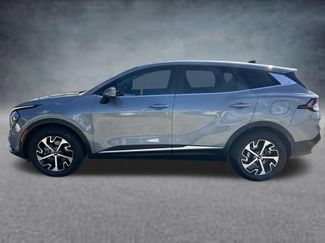 Used 2025 Kia Sportage EX FWD video 2