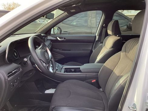 Used 2025 Hyundai Palisade Calligraphy image 9