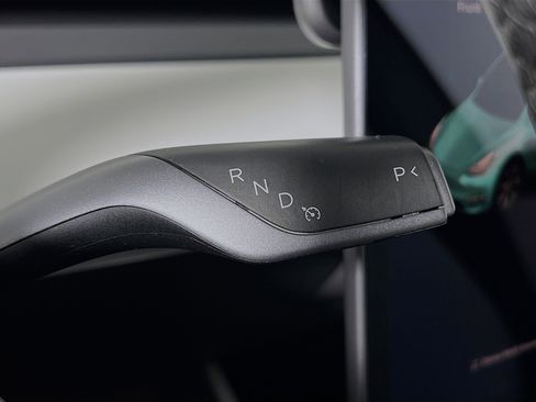 Used 2021 Tesla Model Y Long Range image 22