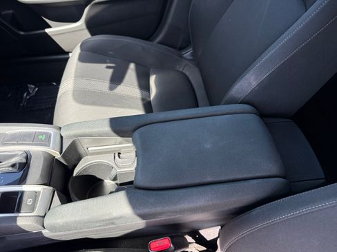 Used 2021 Honda Civic LX image 14