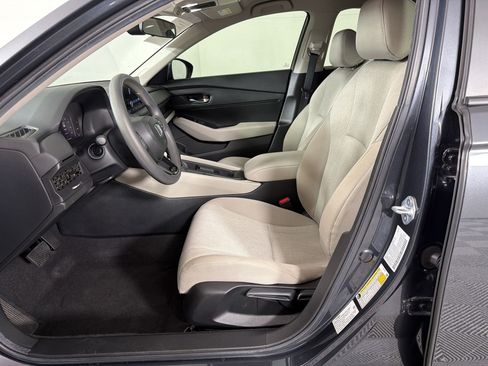 Used 2025 Honda Accord LX image 5