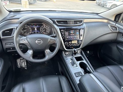 Used 2024 Nissan Murano SV w/ SV Midnight Edition Package image 8