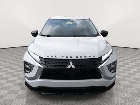 Used 2023 Mitsubishi Eclipse Cross LE AWD/4WD image 2