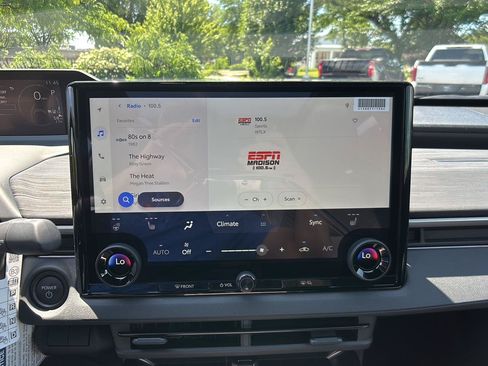 New 2026 Toyota C-HR AWD/4WD image 39