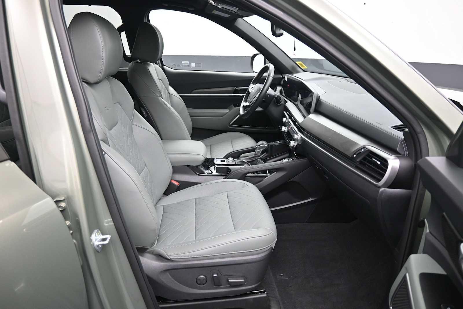Used 2024 Kia Telluride EX X-Line AWD/4WD image 27