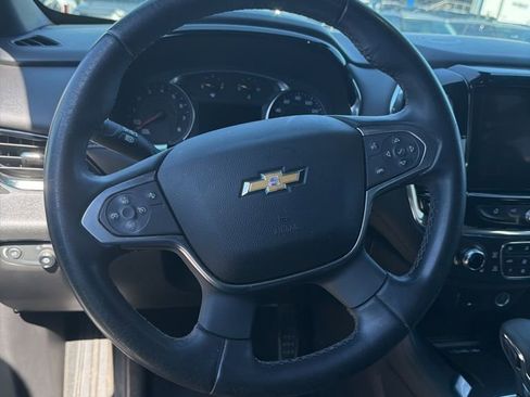 Used 2023 Chevrolet Traverse LT image 10