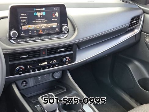 Used 2026 Nissan Rogue SV FWD image 25