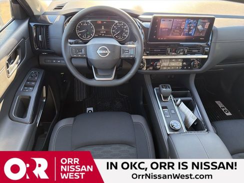 New 2026 Nissan Pathfinder SV image 22