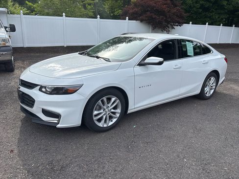 Used 2017 Chevrolet Malibu Hybrid FWD image 1