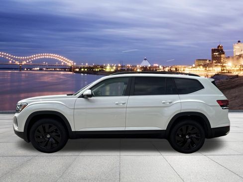 New 2026 Volkswagen Atlas SE FWD image 2