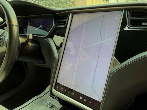 Used 2020 Tesla Model S Performance AWD/4WD image 22