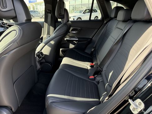 New 2026 Mercedes-Benz GLC 300 image 12