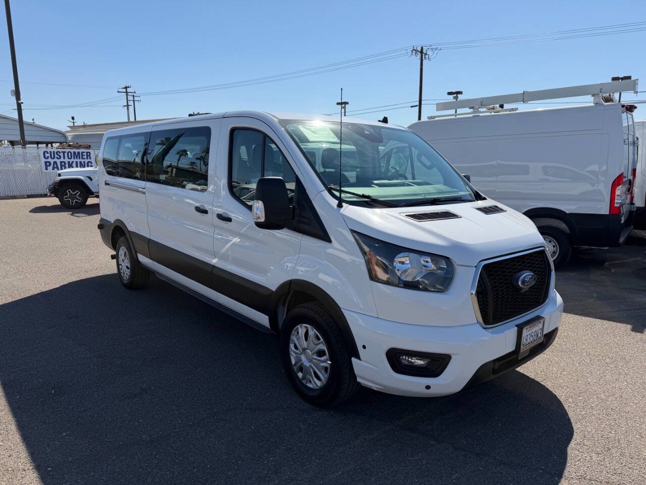 Used 2024 Ford Transit 350 XLT RWD image 2