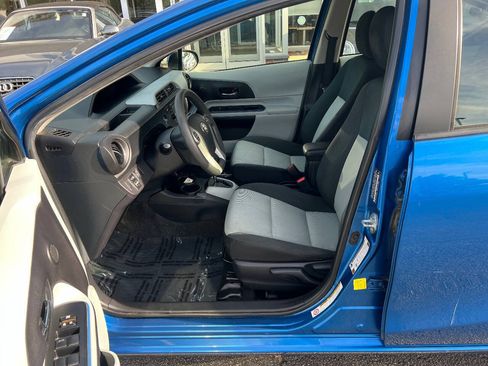 Used 2012 Toyota Prius C Three FWD image 18