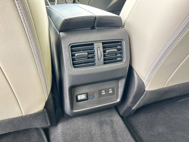 Used 2025 Nissan Rogue SL w/ Tech Package AWD/4WD image 22