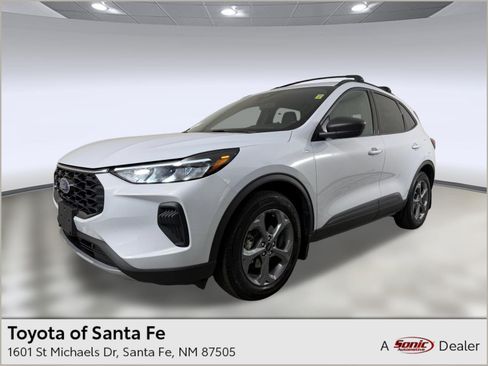 Used 2025 Ford Escape ST-Line w/ Equipment Group 301A FWD image 1