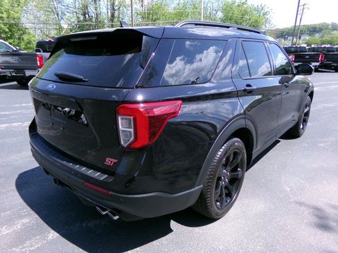 Used 2024 Ford Explorer ST w/ Equipment Group 401A AWD/4WD image 9