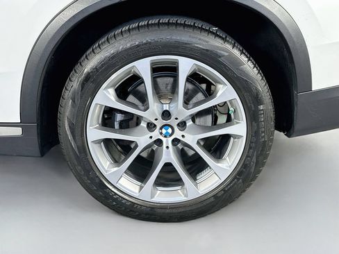 Used 2023 BMW X5 xDrive40i w/ Executive Package AWD/4WD image 34