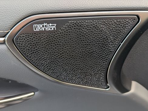 New 2025 Lexus ES 350 Ultra Luxury image 20