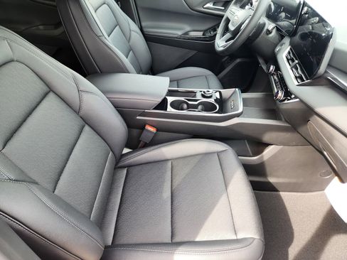 New 2026 Chevrolet Equinox LT w/ Convenience Package II image 14