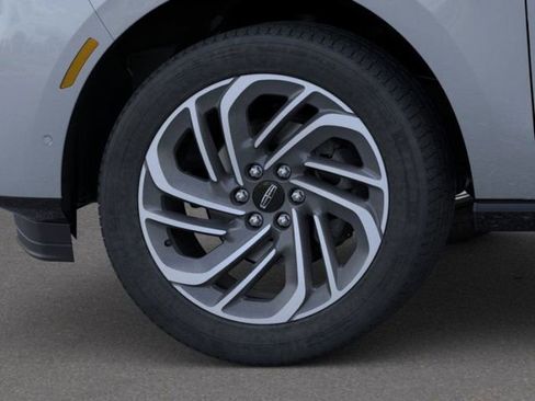 New 2025 Lincoln Navigator Reserve image 38