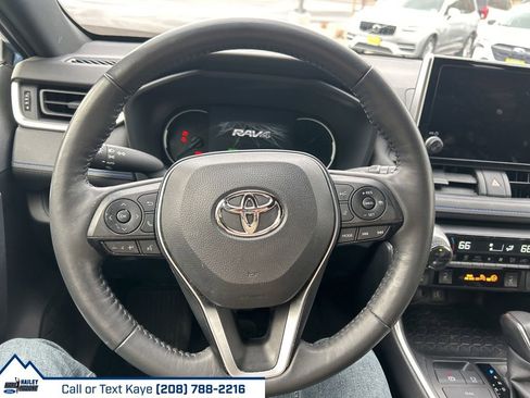 Used 2023 Toyota RAV4 SE w/ Convenience Package image 22