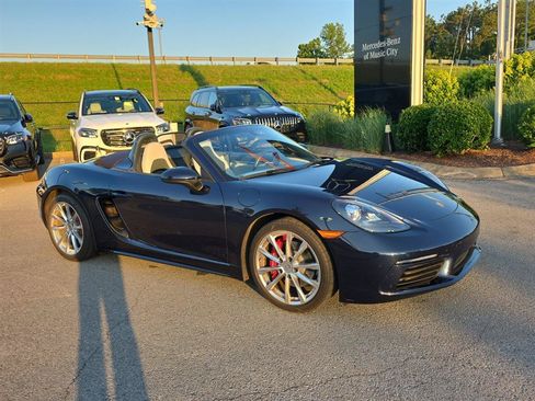 Used 2019 Porsche 718 Boxster S RWD image 17