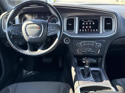 Used 2022 Dodge Charger SXT image 8