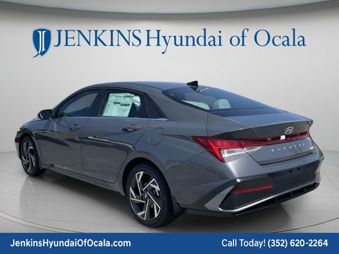 New 2026 Hyundai Elantra Limited FWD image 9