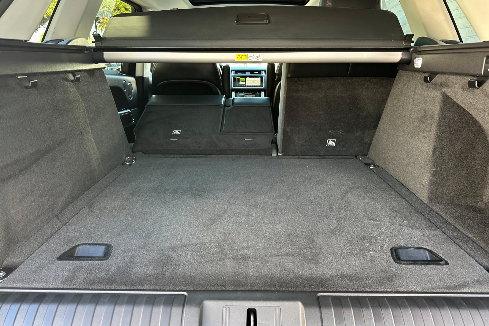 Used 2019 Land Rover Range Rover Sport HSE AWD/4WD image 16