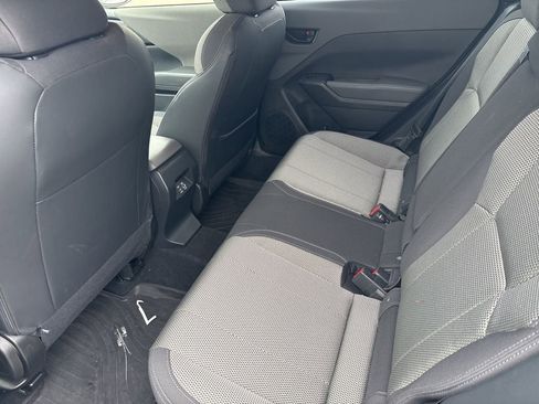 Used 2024 Subaru Crosstrek 2.0i Premium image 8