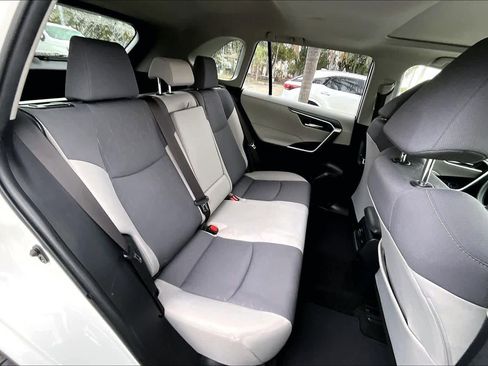 Used 2019 Toyota RAV4 XLE image 20