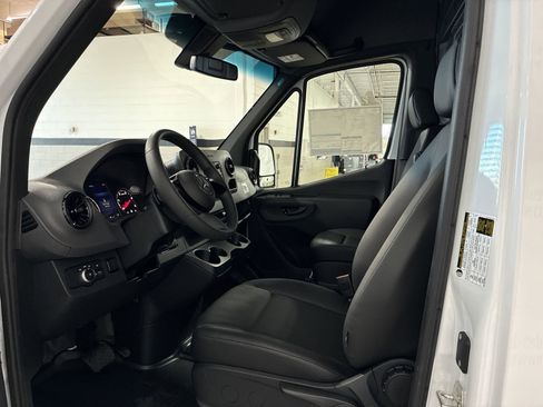 New 2025 Mercedes-Benz Sprinter 2500 image 7