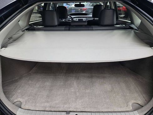 Used 2013 Toyota Prius Four FWD image 12