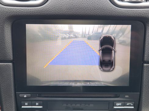 Used 2018 Porsche 718 Boxster image 20