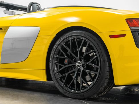 Used 2018 Audi R8 V10 AWD/4WD image 38
