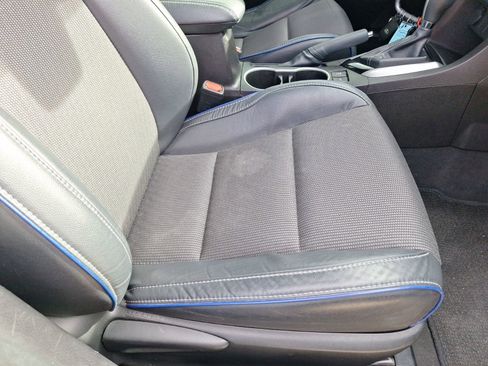 Used 2017 Toyota Corolla SE image 34