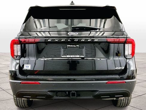 New 2026 Ford Explorer Active image 4