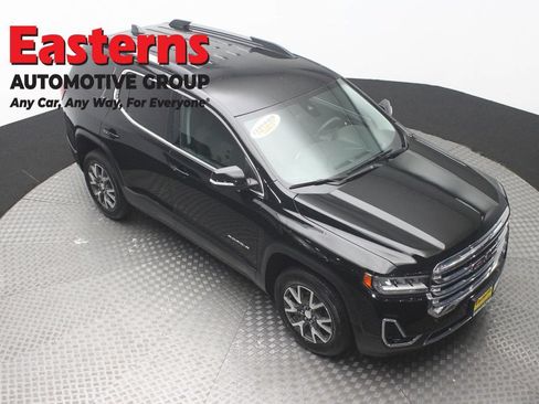 Used 2023 GMC Acadia SLE w/ Driver Convenience Package AWD/4WD image 3