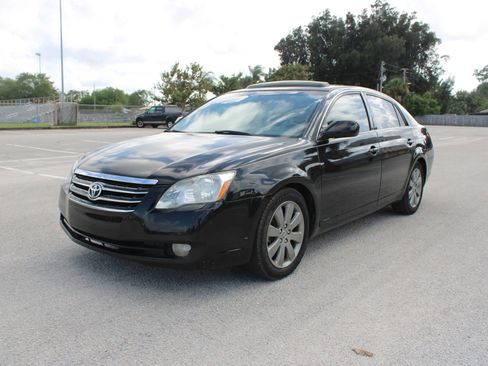 Used 2006 Toyota Avalon Touring FWD image 2