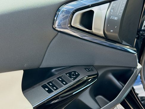 New 2026 BMW X3 xDrive30 w/ M Sport Package image 23