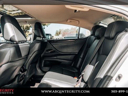 Used 2019 Lexus ES 350 w/ Premium Package FWD image 50
