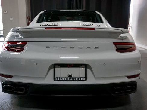 Used 2019 Porsche 911 4 Coupe image 17