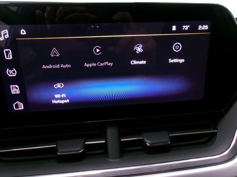 Used 2025 Chevrolet Trax LT FWD image 5