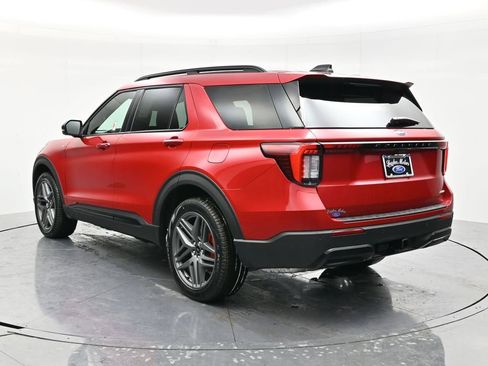 New 2026 Ford Explorer ST-Line w/ ST-Line Street Pack image 7