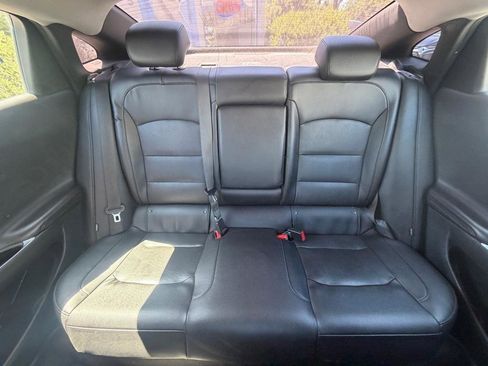 Used 2020 Chevrolet Malibu Premier FWD image 20